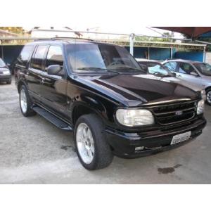 Ford Explorer Limited V8