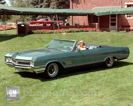 Buick Wildcat Sport Coupe