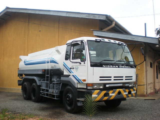 Nissan Diesel 380