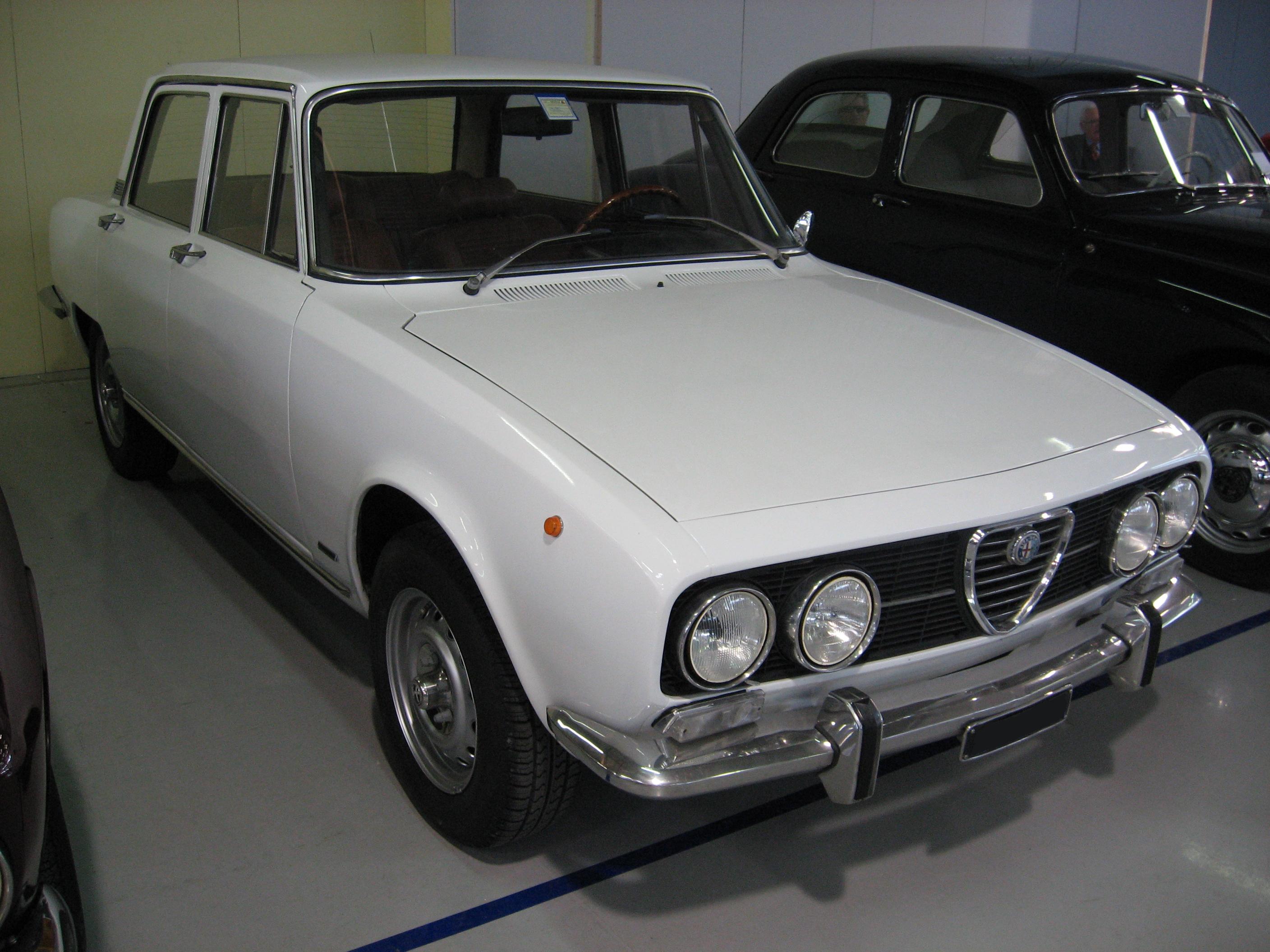 Alfa Romeo 2000 Alfa Romeo 2000