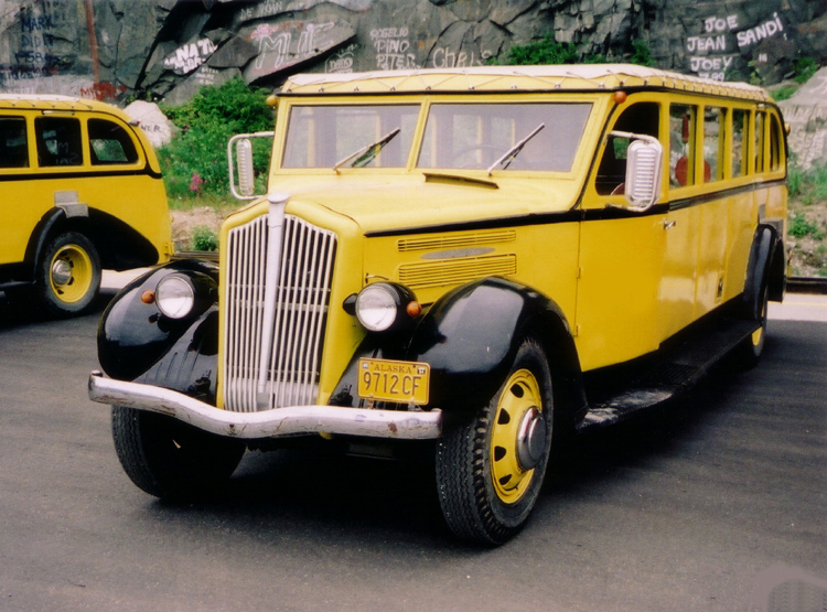 White 49642 White 49642