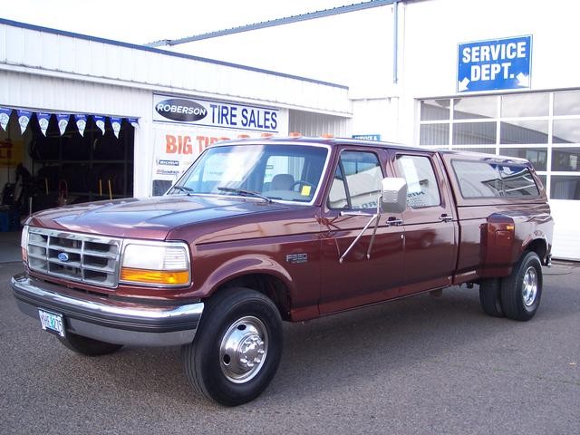 Ford F-350 XLT crew cab