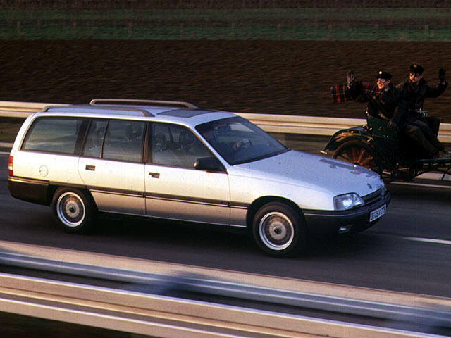 Opel Omega Caravan GLS 6