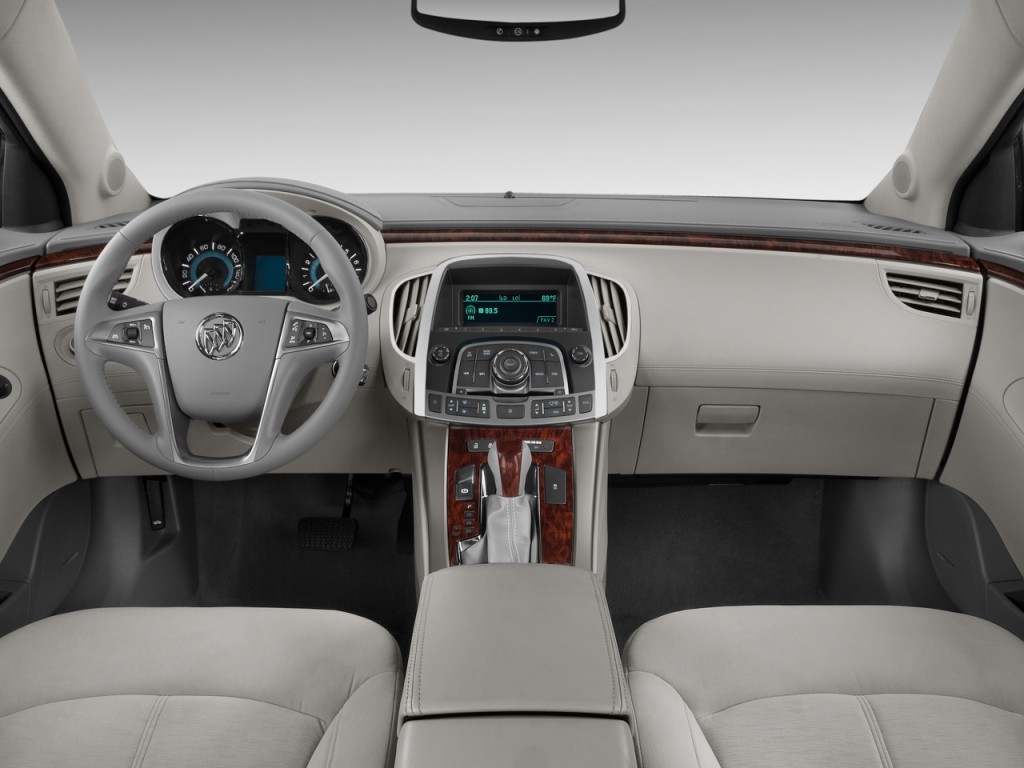 Buick Lacrosse 1