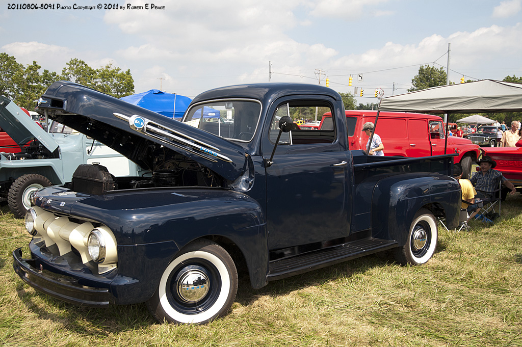 Dodge Half-ton pickup