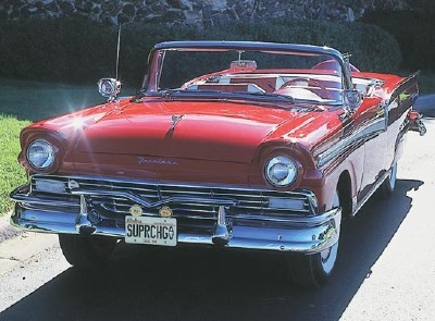 Ford Fairlane 500 Skyliner convertible