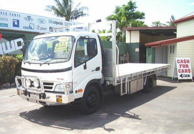 Hino XZU City 300