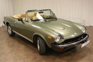 Fiat 124CS Spider