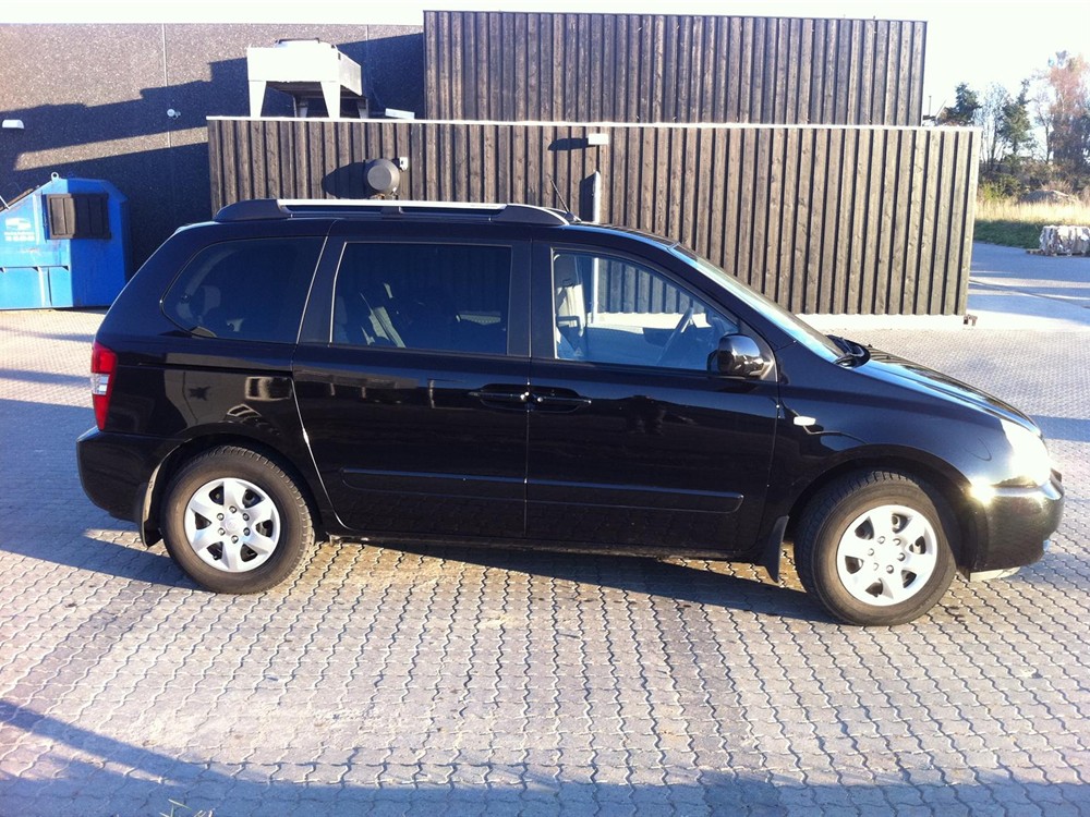 Kia Carnival LX 29 CRDi