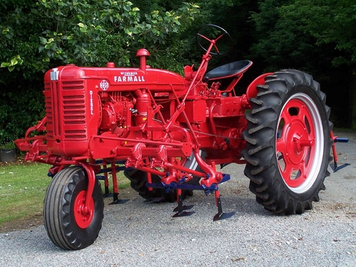 Farmall CORMICK INTERNATIONAL