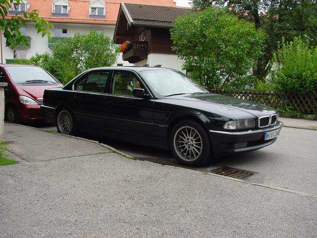 BMW 750iA