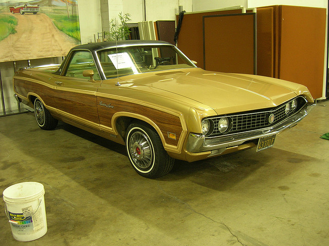 Ford Ranchero Squire 351