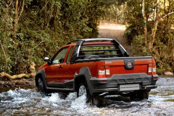 Fiat Strada Adventure Locker