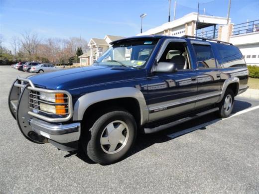 GMC 1500 Suburban SLE