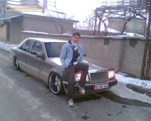 Mercedes-Benz 200E