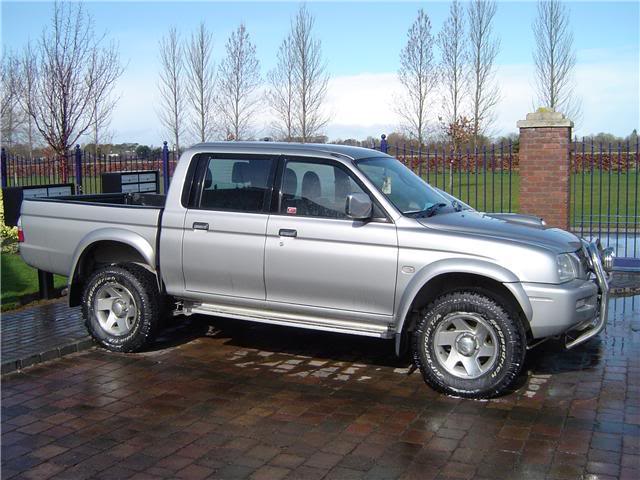 Mitsubishi L200 25 TD Crew Cab