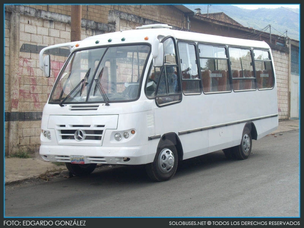 Mercedes-Benz LO 712