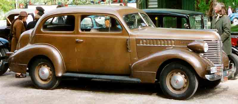 Pontiac Model 603 sedan