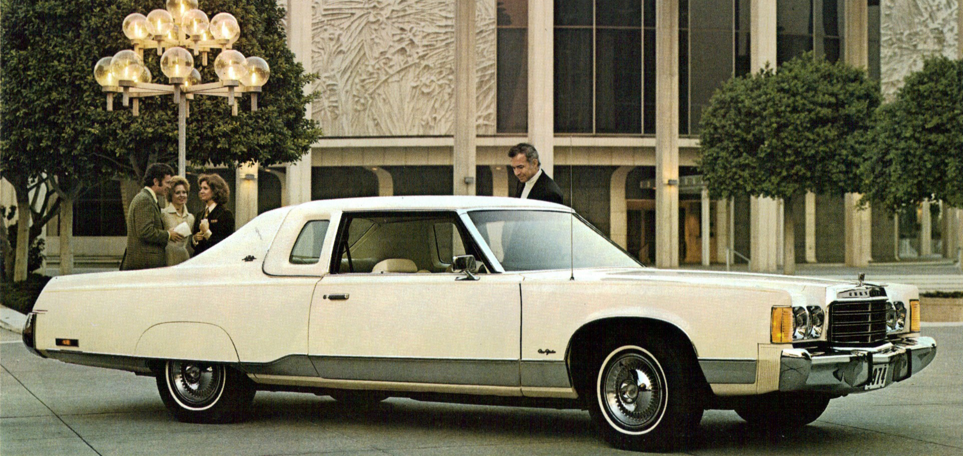 Chrysler New Yorker Brougham St Regis coupe