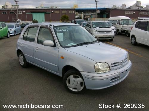 Nissan March 10 Nissan March 10