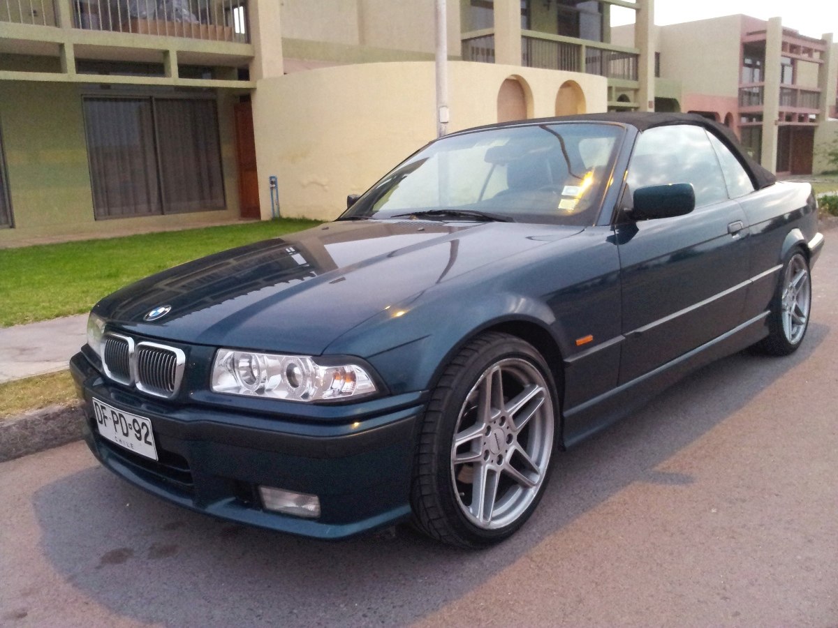 BMW 328i Cabriolet