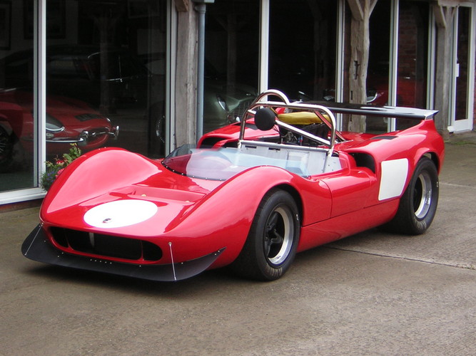 McLaren M1B