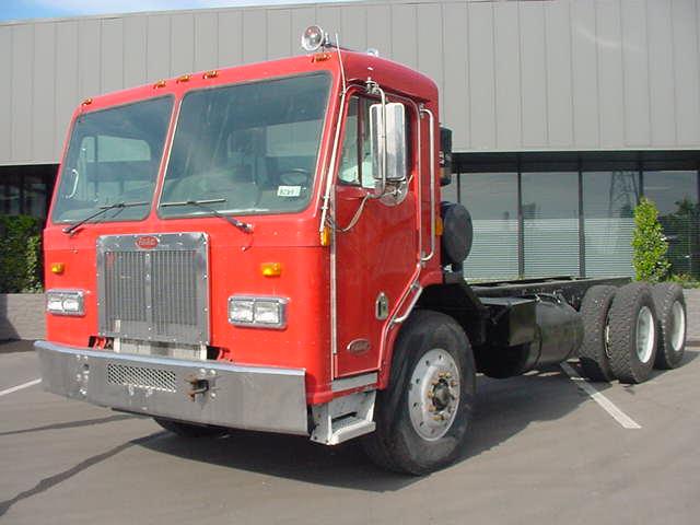 Peterbilt 320