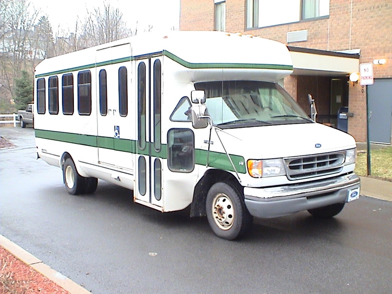 Ford E-350 Econoline 73