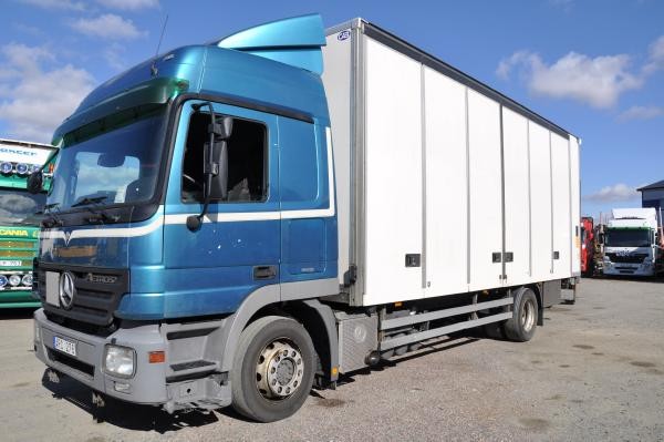 Mercedes-Benz 1841 Actros