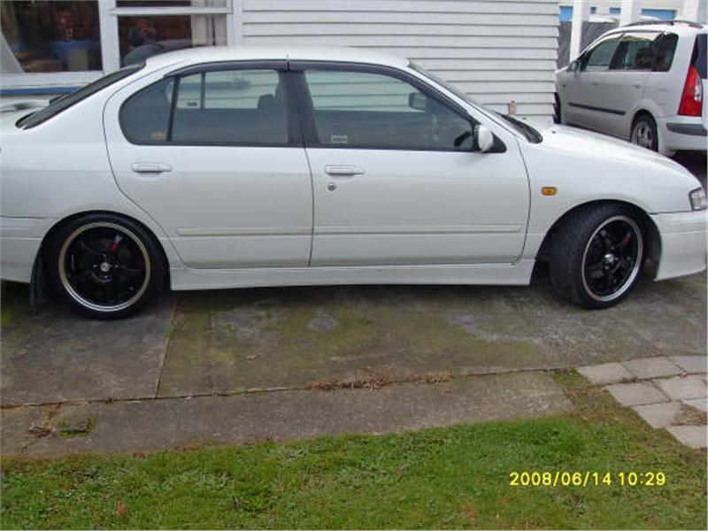 Nissan Primera 18