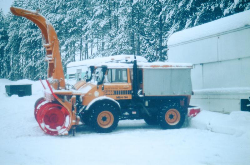 Mercedes-Benz Unimog 406120