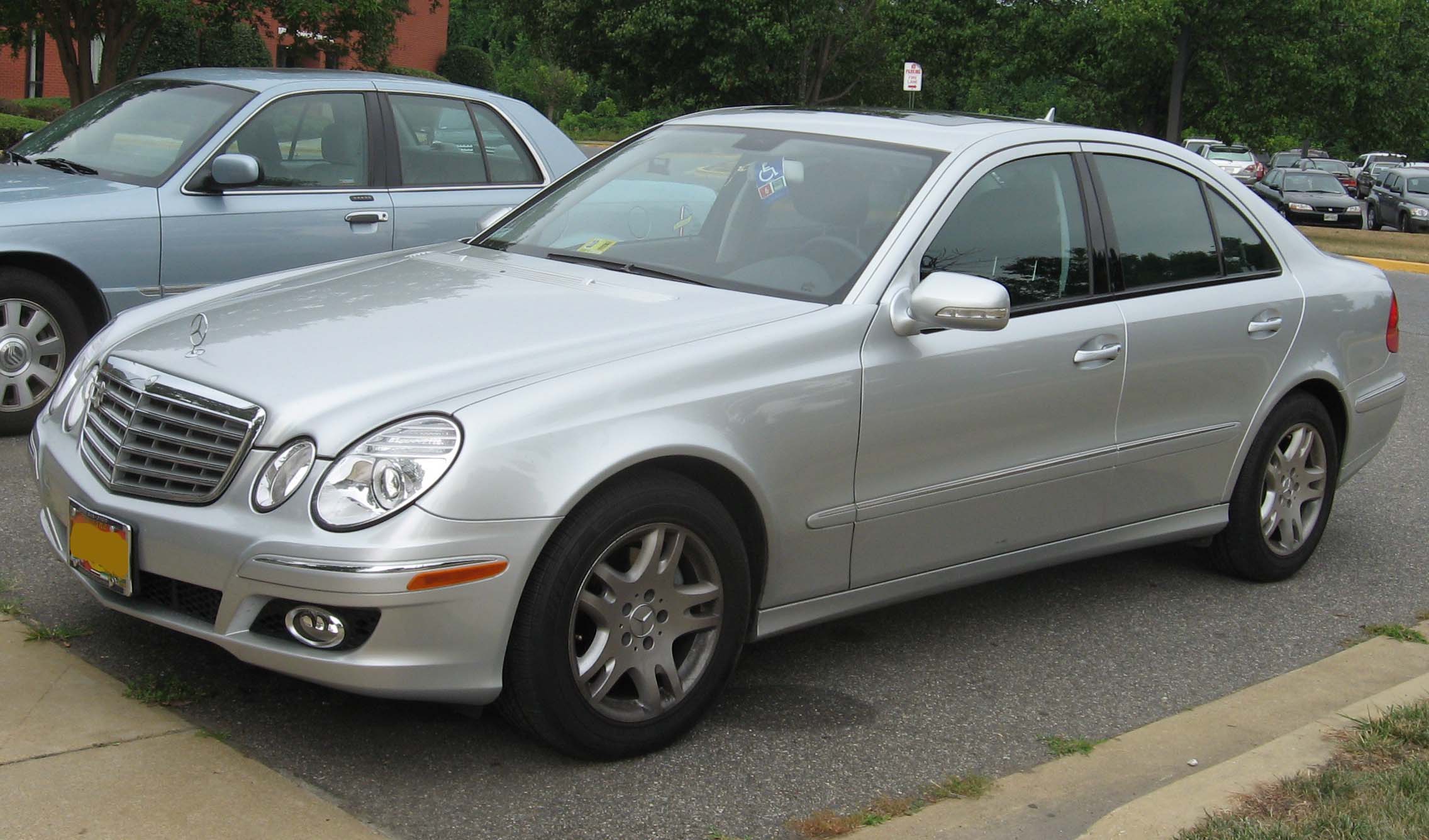 Mercedes-Benz E320