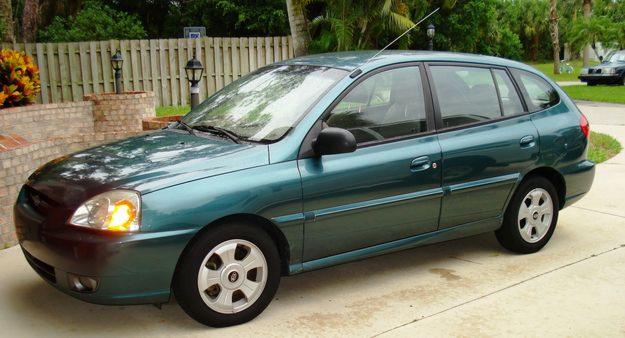 Kia Rio LS wagon