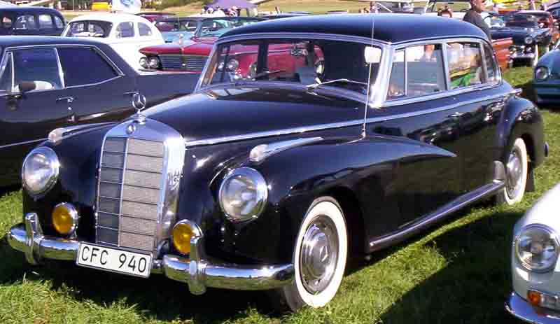 Mercedes-Benz 300B