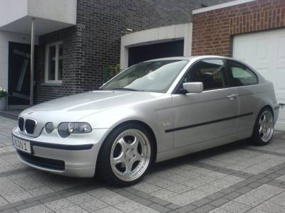 BMW 316ti