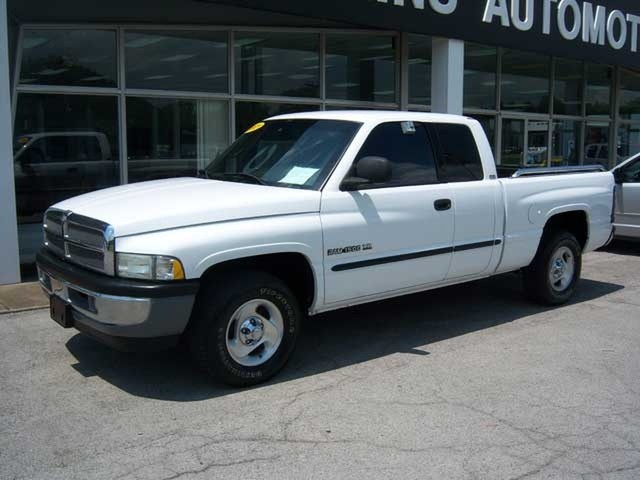 Dodge Ram 1500 SLT Laramie Quad Cab