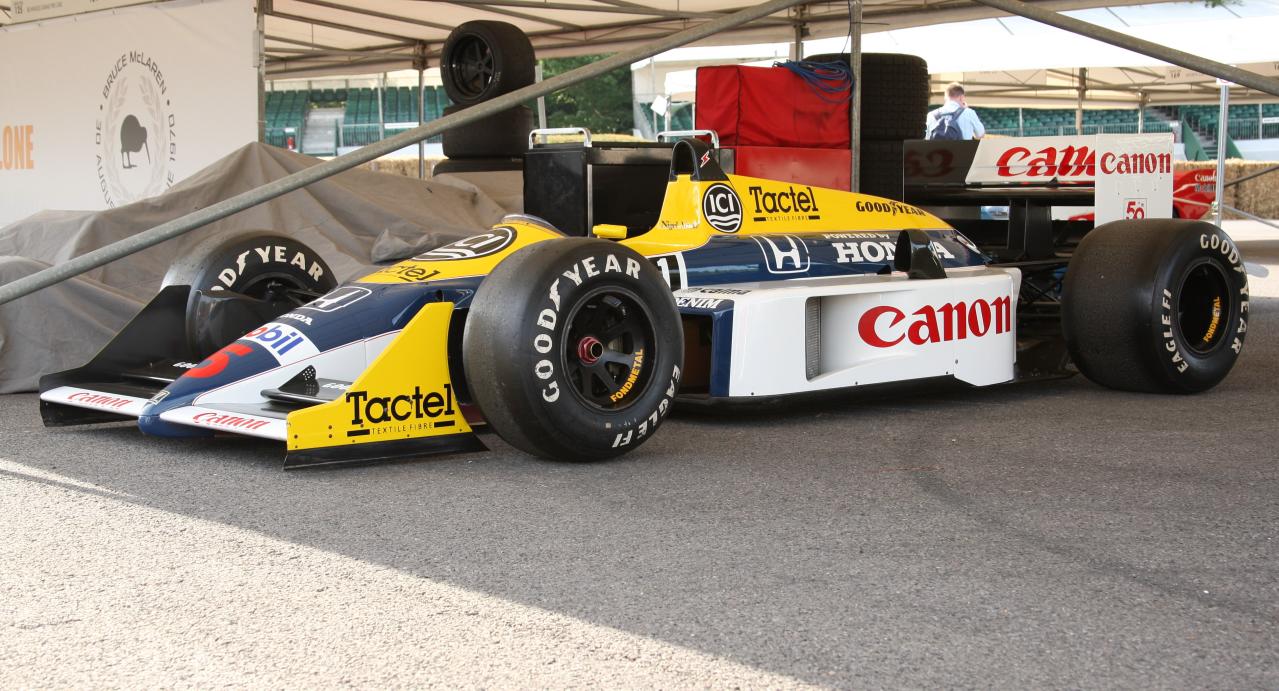 Williams FW11B