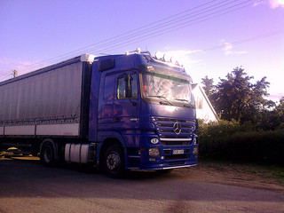 Mercedes-Benz Actros 1850 V8