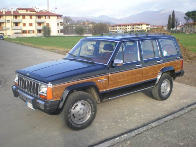 Jeep Cherokee Wagoneer