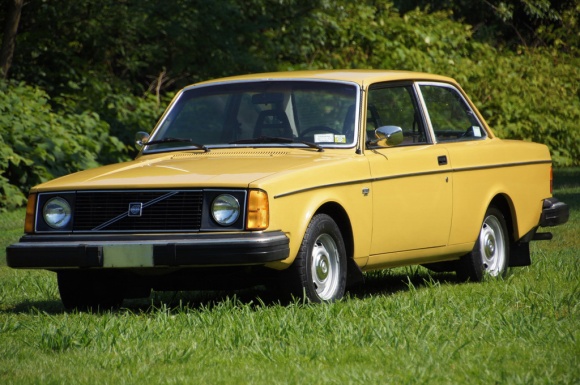 Volvo 242DL