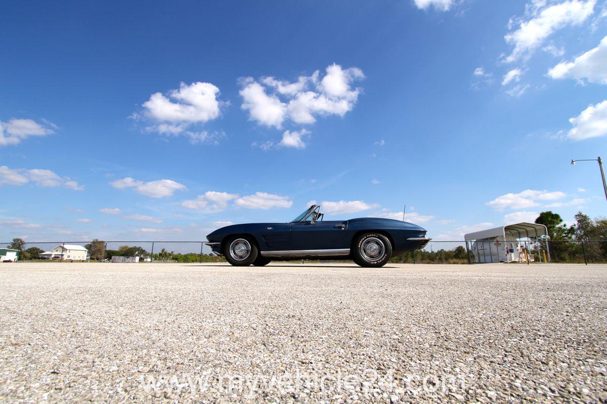 Chevrolet Corvette C2 Sting Ray Convertible