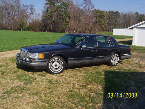 Lincoln Town Car Signature Series