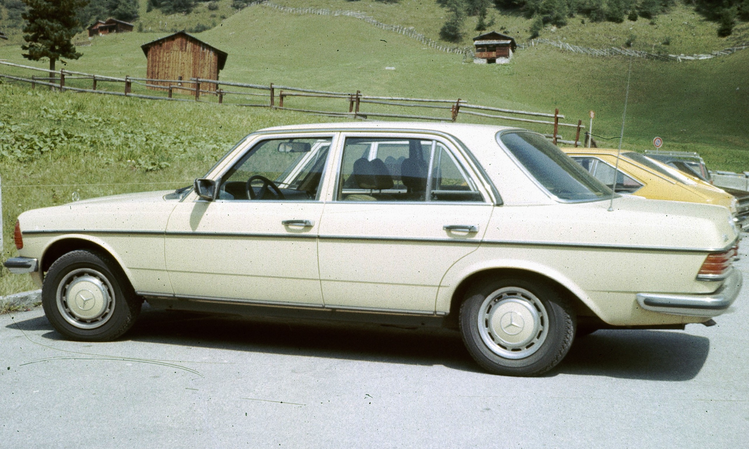 Mercedes-Benz 280E