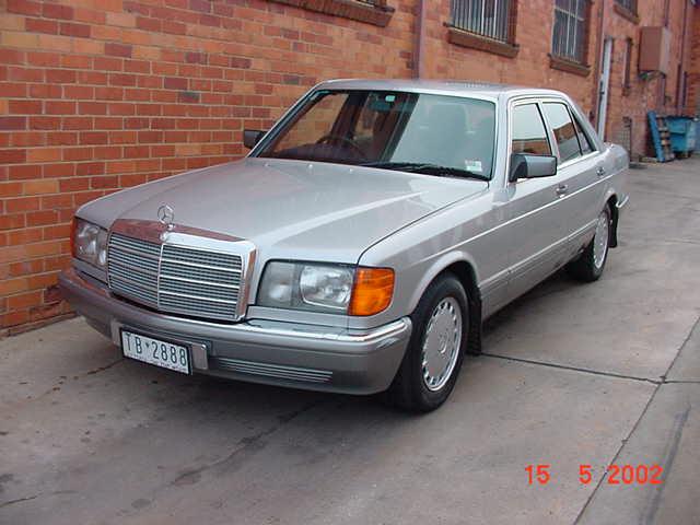 Mercedes-Benz 300 SE Sedan