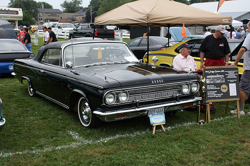 Dodge 880 Custom conv