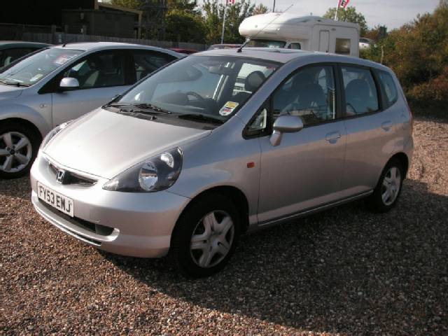 Honda Jazz 13i i-dsi CVT