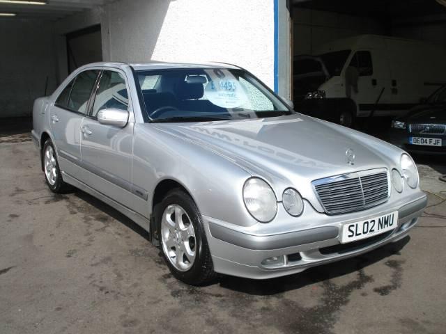 Mercedes-Benz E 200K 18 Classic