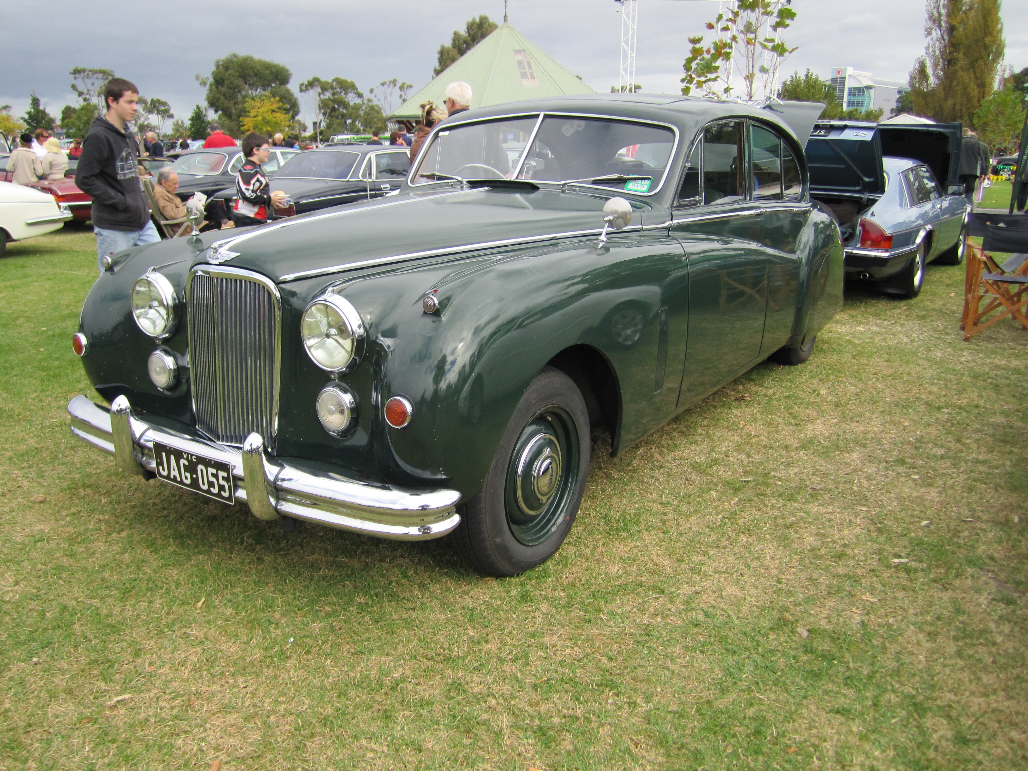 Jaguar Mk VII saloon