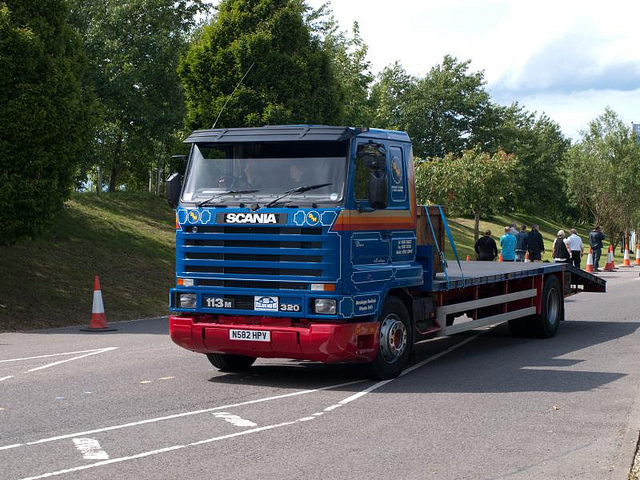 Scania 113M 320