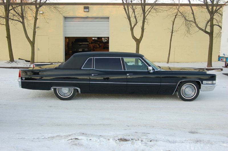 Cadillac Fleetwood limousine